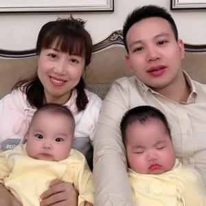 大老婆小老公生下双胞胎每天上午8点半直播