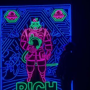 艾利克斯啊啊啊头像