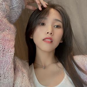 晚晚头像