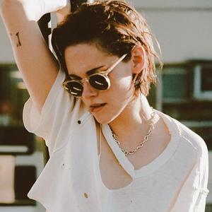 克里斯汀斯图尔特头像