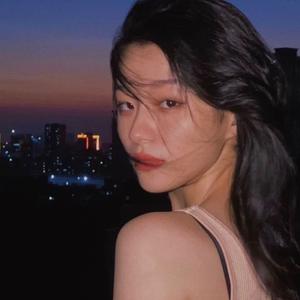 sarah头像