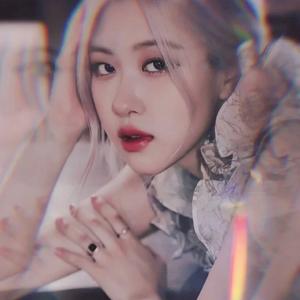 rosé头像