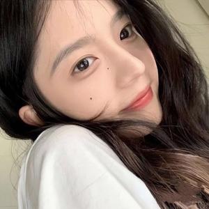 没有故事的女同学头像