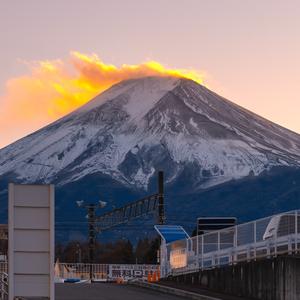 富士山下头像