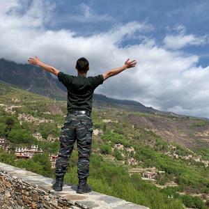 欧阳少卿(军旅用品)头像