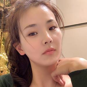 小眼睛!刘媛,请叫我媛媛(拒私聊)头像