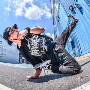 充满激情的小凯是bboy