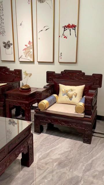 越来越多的人喜欢中式家具，不是因为这些木头，而是他沉稳内敛，具有传统的古典美！#古典美 #中式家具