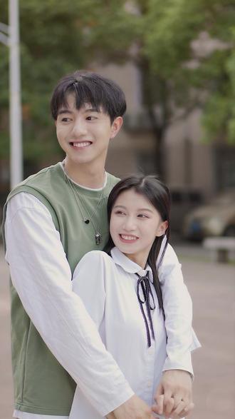 这次配合你演戏多多少少带了点真心…@家有小张#和你一样强大